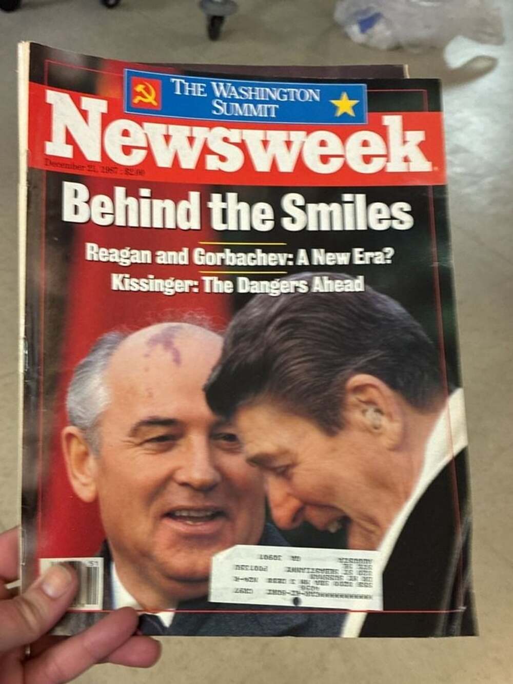 Newsweek Magazine December 21 1987 Reagan and Gorbachev Behind the Smiles